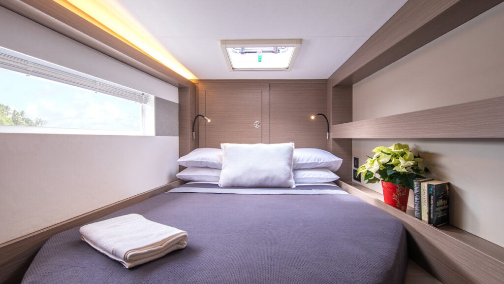 Leopard 40 Powercat Guest Cabin