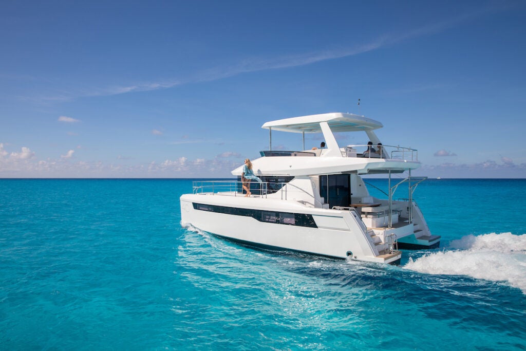 Leopard 40 Powercat Blue Water
