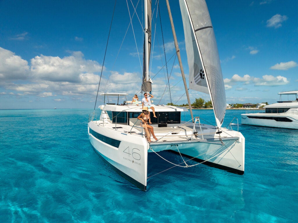 Leopard 46 Cruising