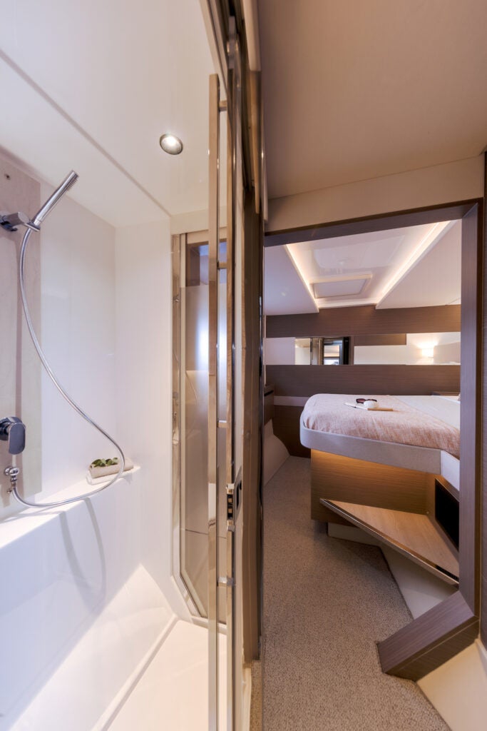 Leopard 53PC Owner Suite