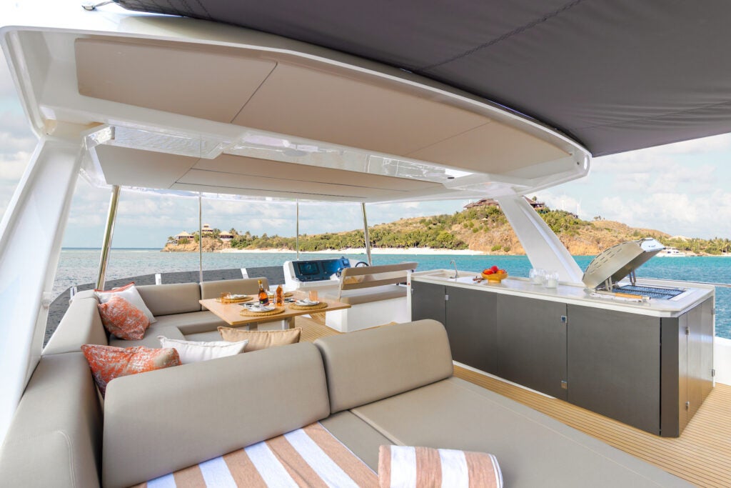 Leopard 53PC Flybridge