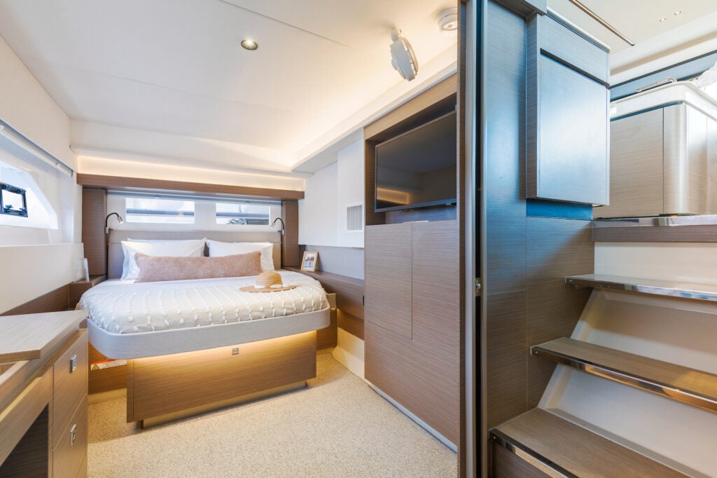 Leopard 53PC Owner Suite