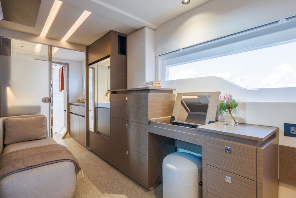 Leopard 53PC Owner Suite