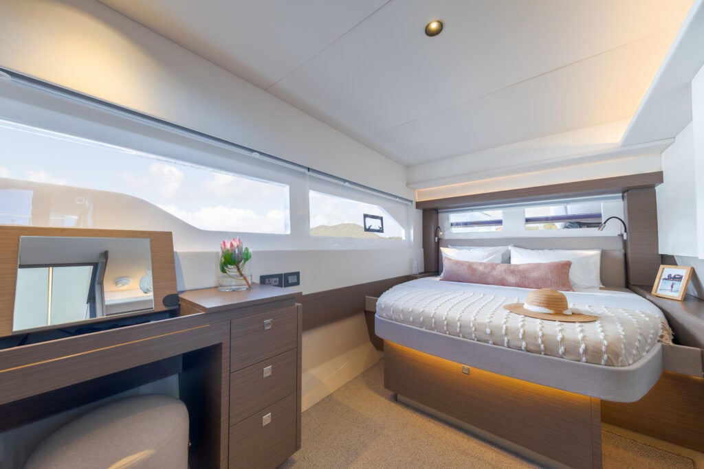 Leopard 53PC Owner Suite