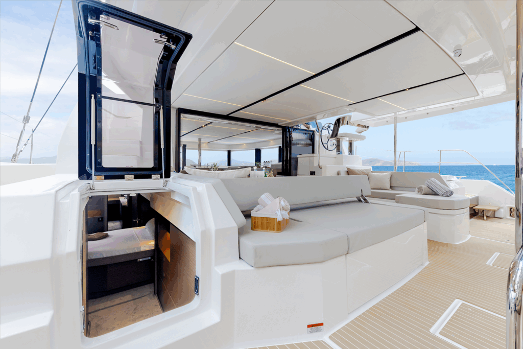 Leopard 52 Aft Cockpit