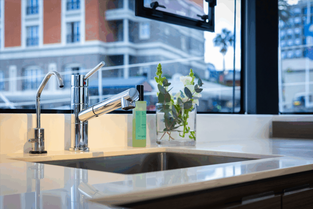 Leopard 52 Galley Sink
