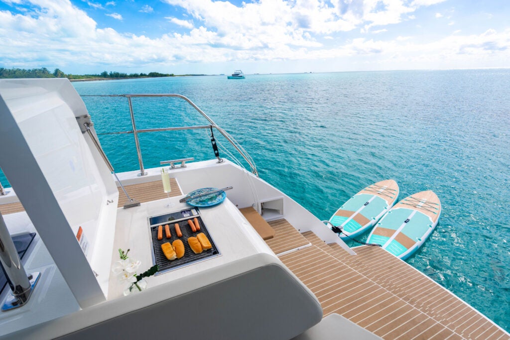 Leopard 52 lifestyle