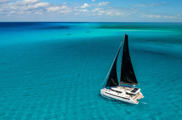 Leopard Bluewater Cruising Blog Hero 1800 x 900